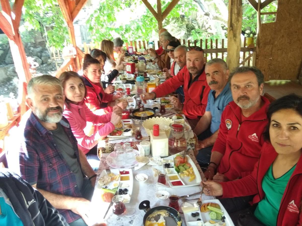 Kapuzbasi Selalesi Bastuerk Dinlenme Tesisleri Hotel Büyükçakır Exterior foto