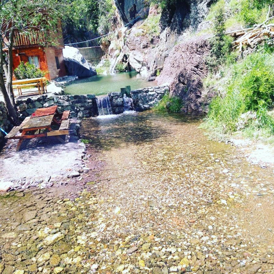 Kapuzbasi Selalesi Bastuerk Dinlenme Tesisleri Hotel Büyükçakır Exterior foto